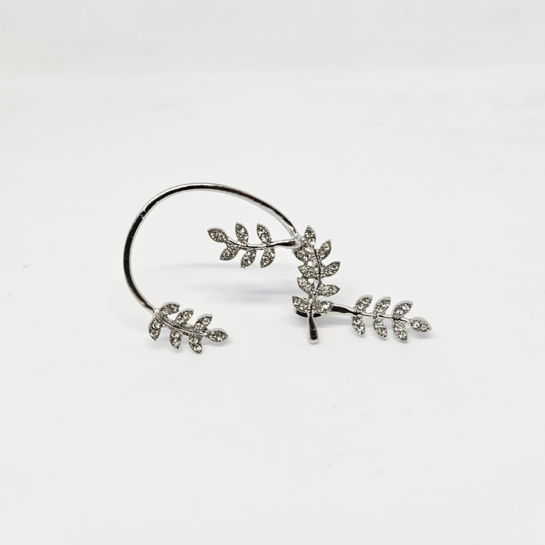 Sparkling leaves Ear Clip